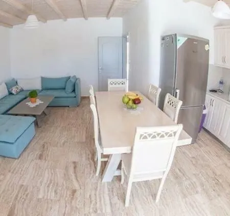 Villa Traditional Elia